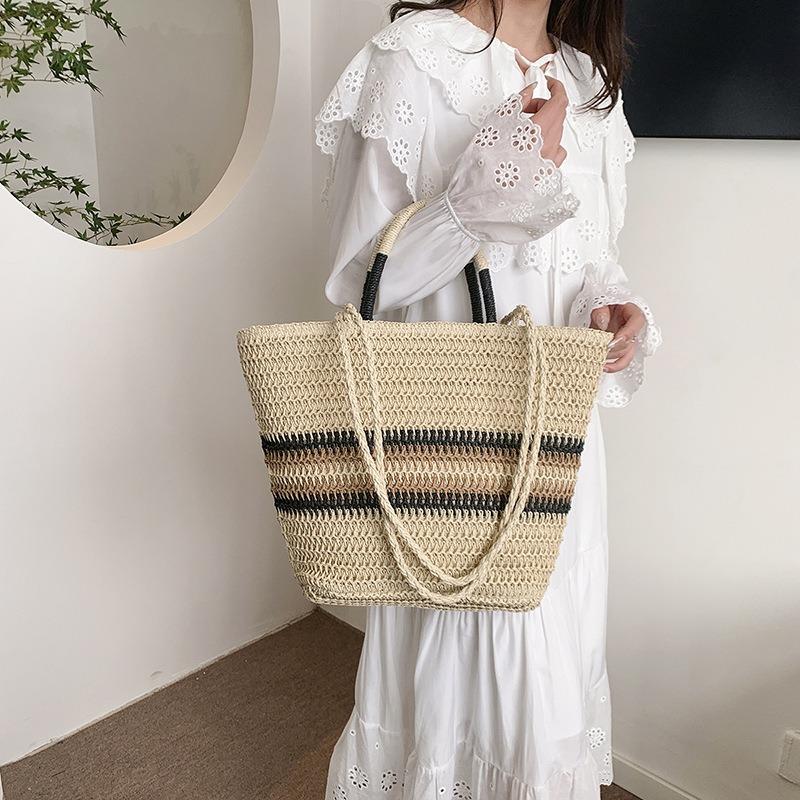 Spring New Fashion Striped Tote Bag Summer Straw Large Capacity Messenger Bag Women's Versatile Beach Bag
