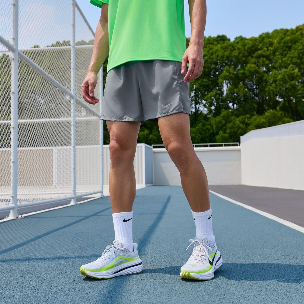 Nike MILER Running Shorts Men s M
