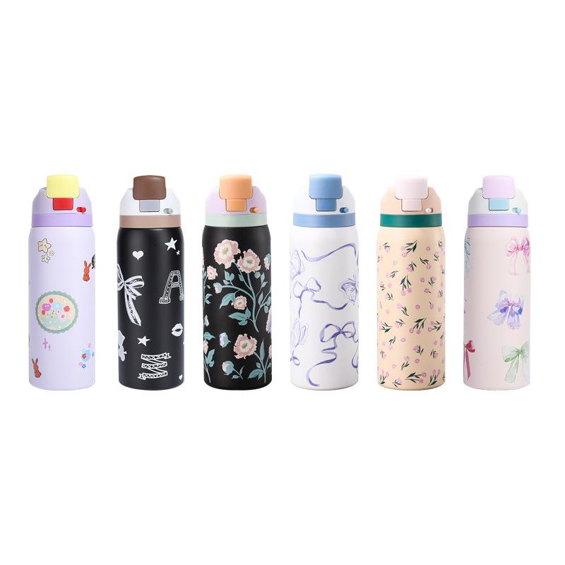 24/32OZ Neue Hohe Schönheit Obstbecher Mode Sport Wasserflasche 304 Edelstahl Isolierte Flasche Tragbarer Hüpfbecher