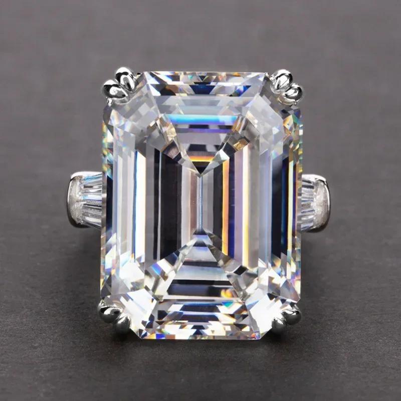 Nuovo Anello da Donna Hyperbole per Festa Cocktail Con Enorme Zircone Cubico Azzurro Montatura a Griffa Regalo di San Valentino per Moglie