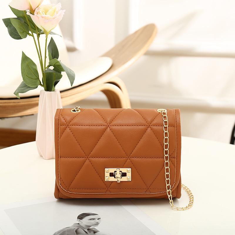 

Rhombus embroidered lock chain small square bag, a new versatile one-shoulder messenger women s bag коричневый