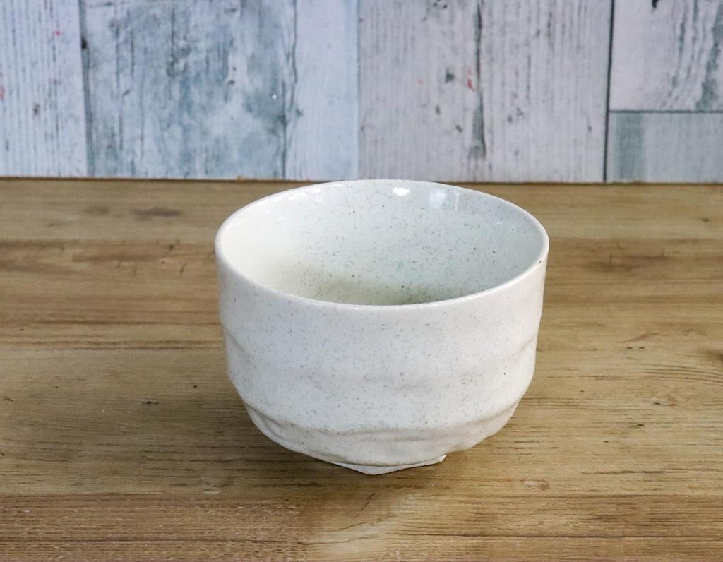 Mino Ware Japanese Cafe Series Echigo 1 Piece H7 X W10 X [Matcha Bowl/Small Bowl] White, (Size D10cm)