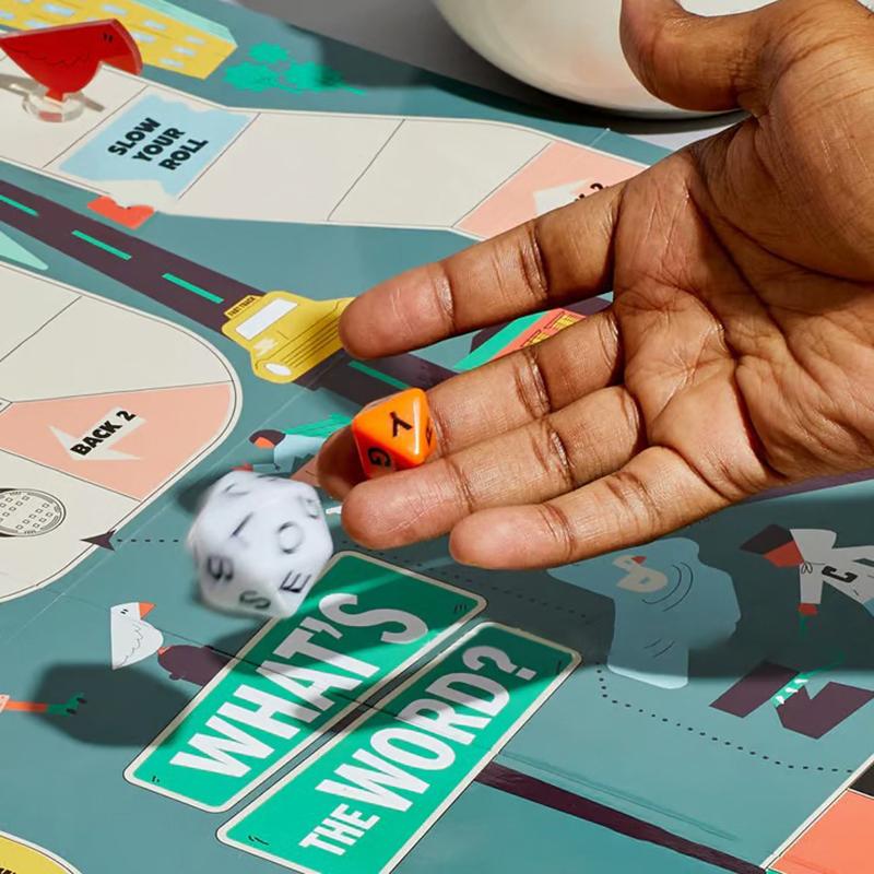 Víš, co říkám Hra na hádání slov od Hygge Games Stolní hra, při které všichni hádají a smějí se