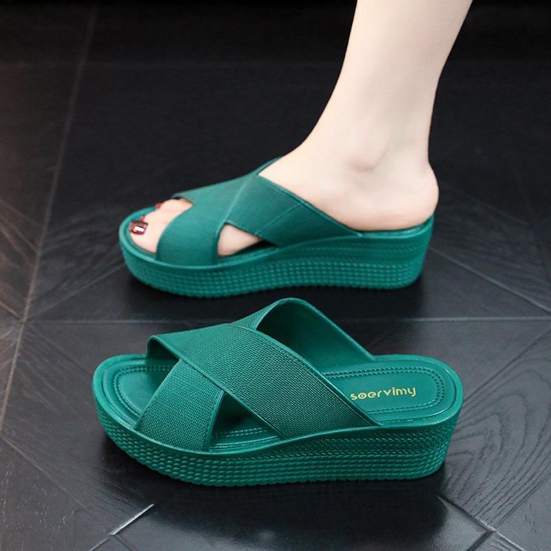 Pantofle se silnou podrážkou pro ženy nosící plážovou obuv pro vnější nošení, vnitřní protiskluzové podpatky, piškotové chladné pantofle pro zvýšení výšky