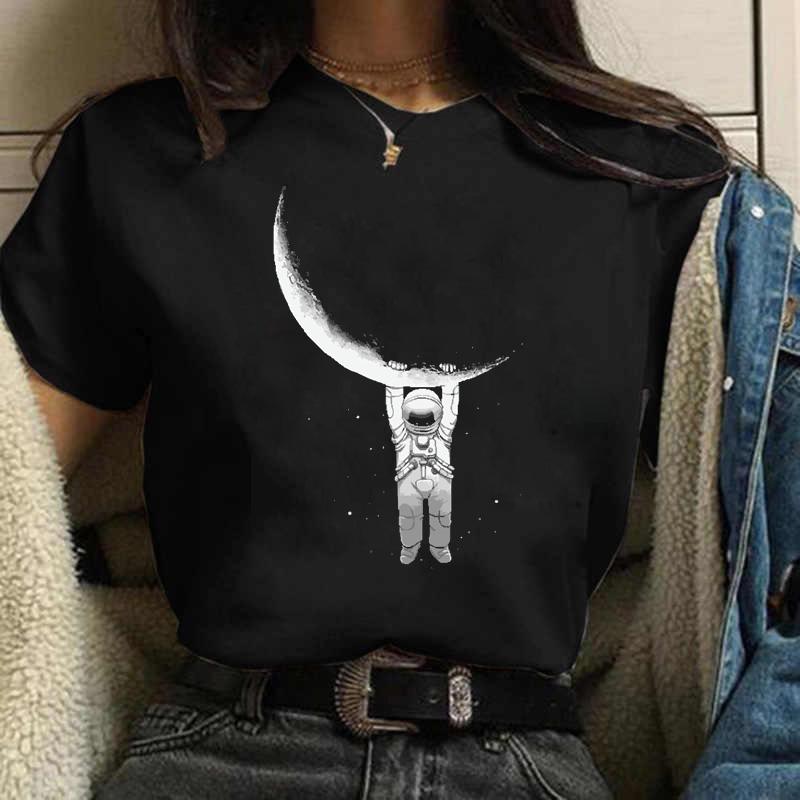 Harajuku Funny Aesthetic T-shirt Women New Summer Fashion Cartoon Astronaut Print Universe Space