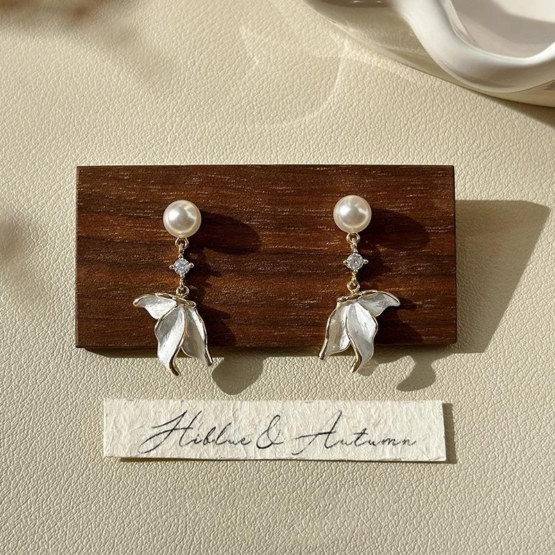 

Женские старинные серьги с ветром, иностранным газом, роскошные, персонализированные, серьги-спички, легкая роскошь, высокое чувство, серьги с бриллиантами, жемчугом, в форме рыбьего хвоста