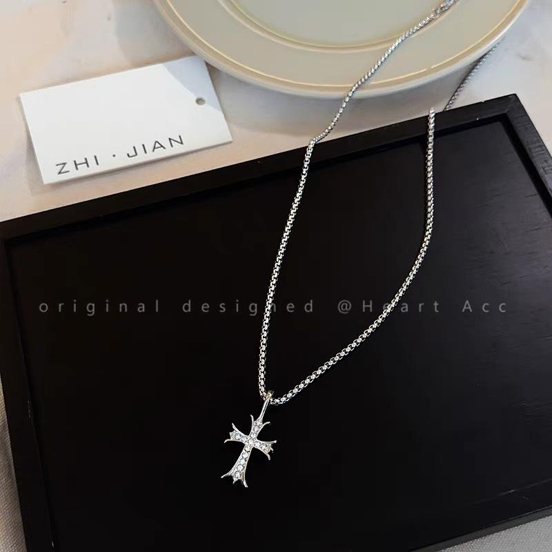 

New Vintage Dark Gothic Necklace Alloy Niche Premium Satan Cross Pendant Temperament