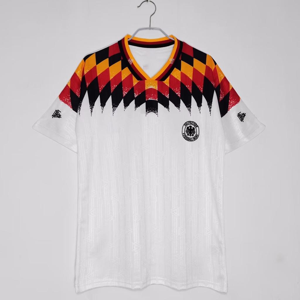 Source: Retro football uniform: Brazil-Real Madrid-Manchester United nostalgic version short-sleeved jersey
