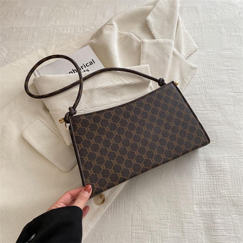 Модная Европейская Стиль 2024 Новая Сумка На Плечо Для Женщин Уличная Мода Средняя Подмышечная Сумка чёрный