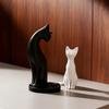 Abstract Black-and-White Cat Couple Sculpture: Modern Romantic Animal Statue for Home Decor and Artistic Ornament