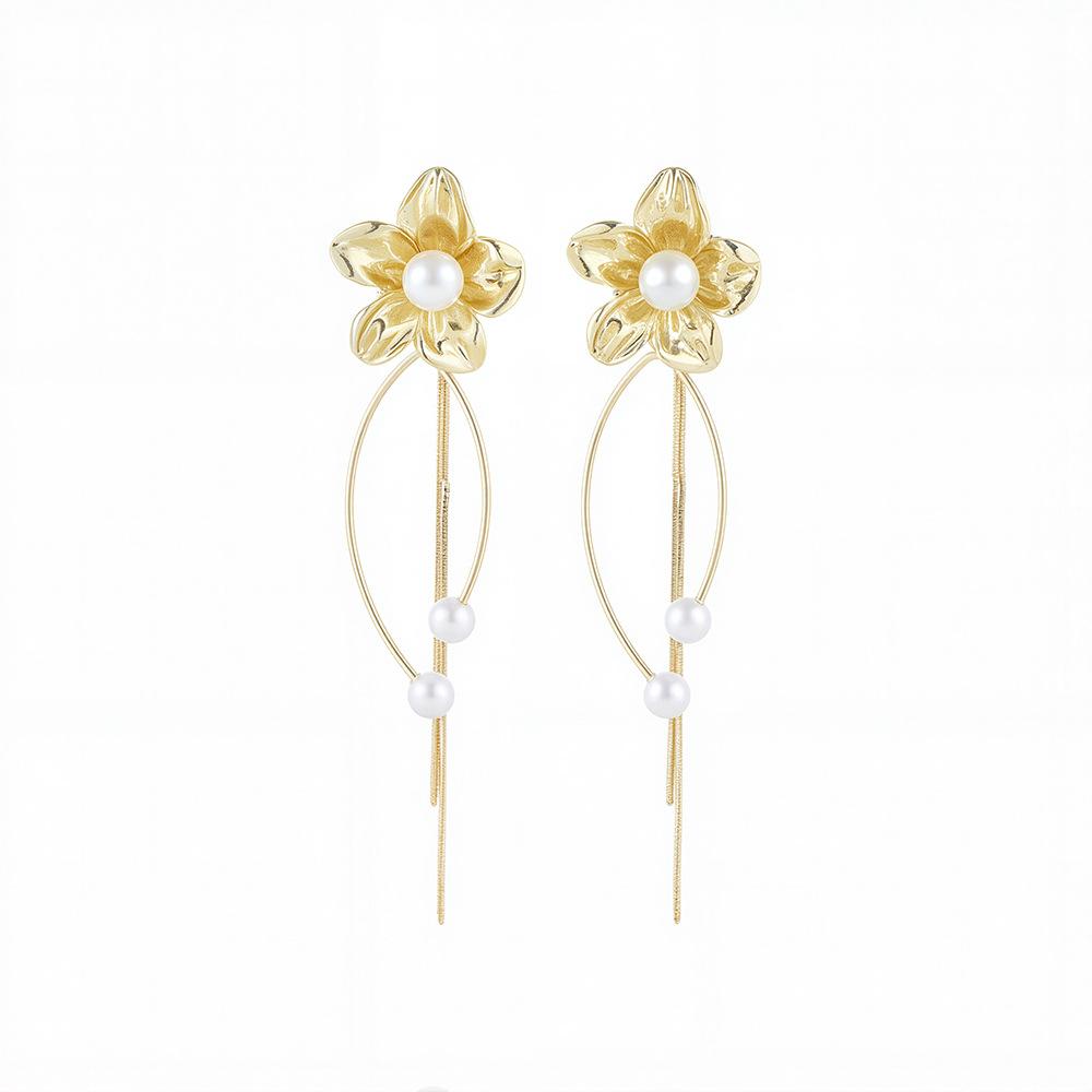 Flower Tassel Pearl Earrings Retro Light Luxury High-End Stud Earrings Women'S Niche Fashion Temperament Earrings