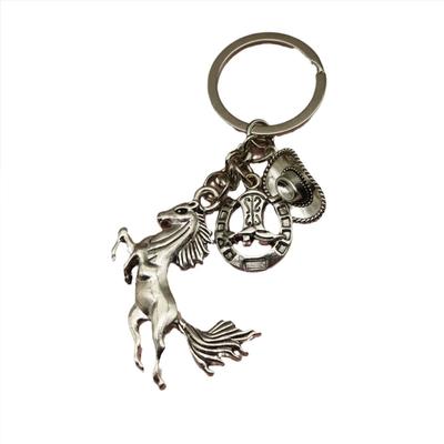 1Pc Accessories Fashion Horse Keychain Gift Bag Pendant Simple Metal Keychain Horseshoe Decoration