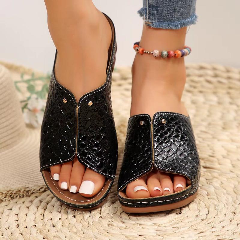 Women Gold Wedge Slippers New Summer Woman Crocodile Print Platform Sandals Female PU Leather Non Slip Beach Slides