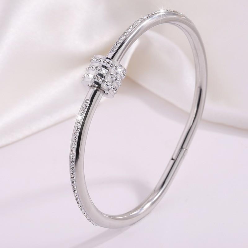 Starry Sky Silver Titanium Steel Bracelet for Women - High-End, Versatile, Full Diamond, Non-Fading Fashion Accessory