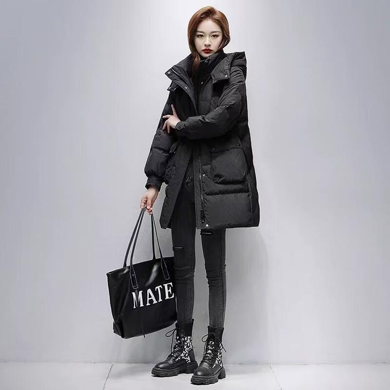 

Женский пуховик средней длины с капюшоном YAYA M