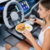 Flexible Plattform zur Montage am Auto-Lenkrad mit drehbarem Boden und verdecktem Stauraum