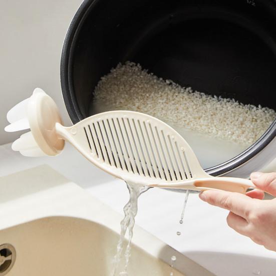 Rice Washing Stick Tool Rice Sieve Spoon Multi-Purpose Stirring Rice Washer with Strainer Anti-slip Rice Washing Tool for Kitchen