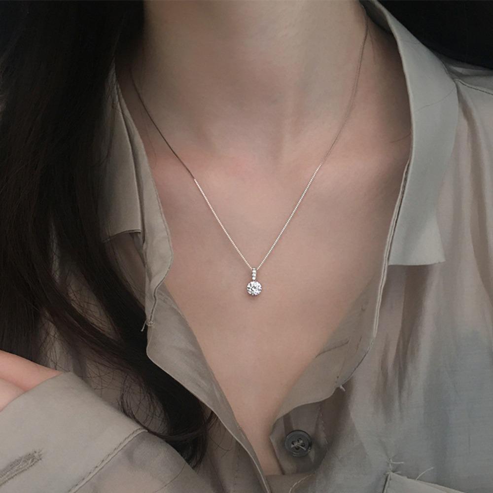 Elegant Geometric Waterdrop Necklace for Women Minimalist Collarbone Chain Dainty Pendant Jewelry