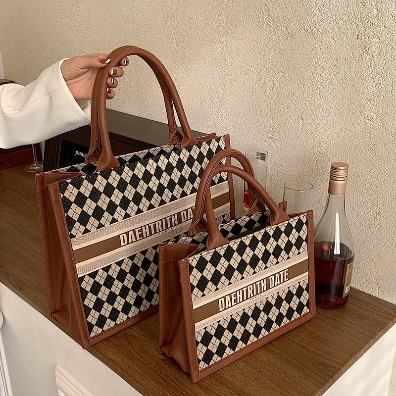 Fashion Portable Tote Bag, New Shoulder Underarm Bag, Women's Large-capacity Commuter Bag