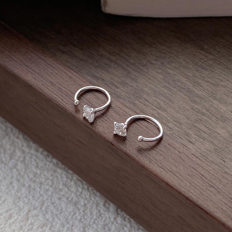 S999 Sterling Silver Zirconia Diamond Ear Hooks for Women – Elegant, Lightweight, High-End Ear Cartilage Studs with Sophisticated Design