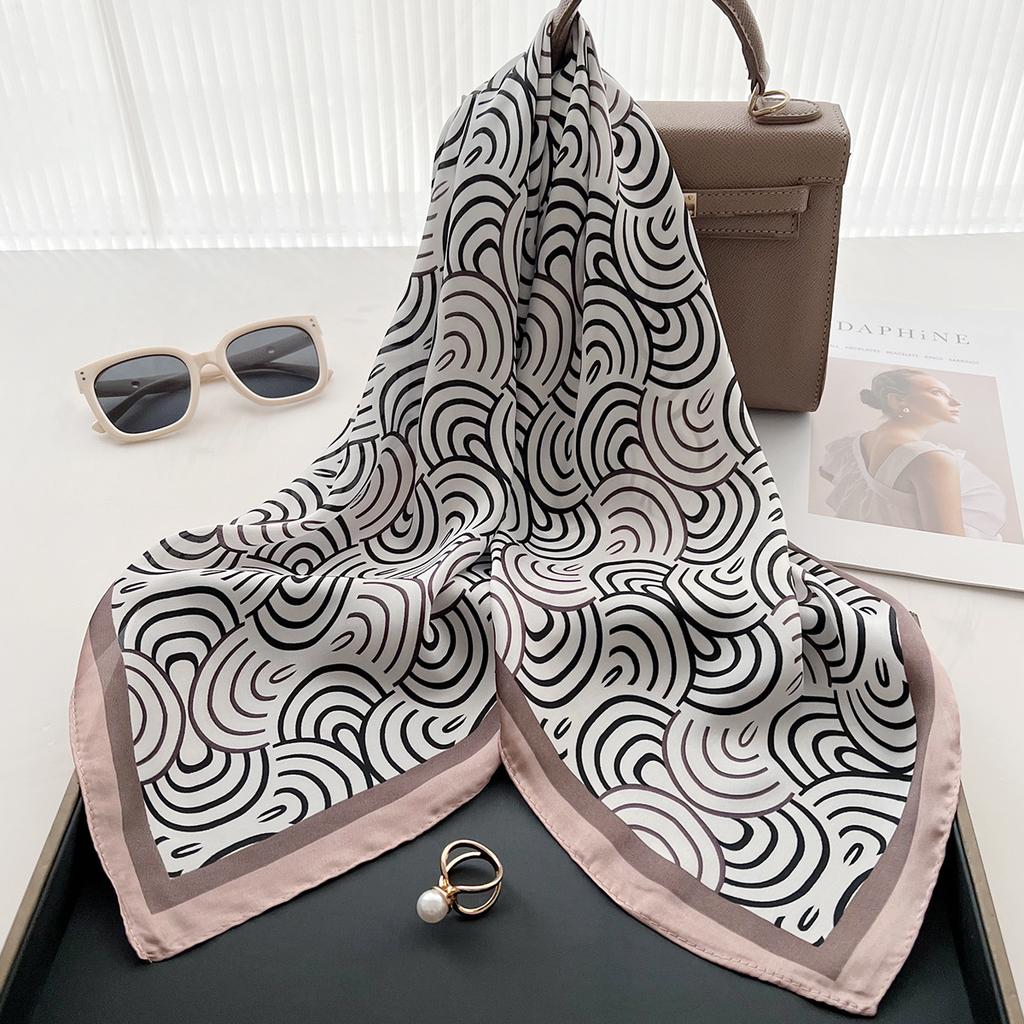 Simple Stripe Printing Imitation Silk Scarf, High-End Shawl, Versatile Neck, Women'S Fashion Temperament Square Scarf