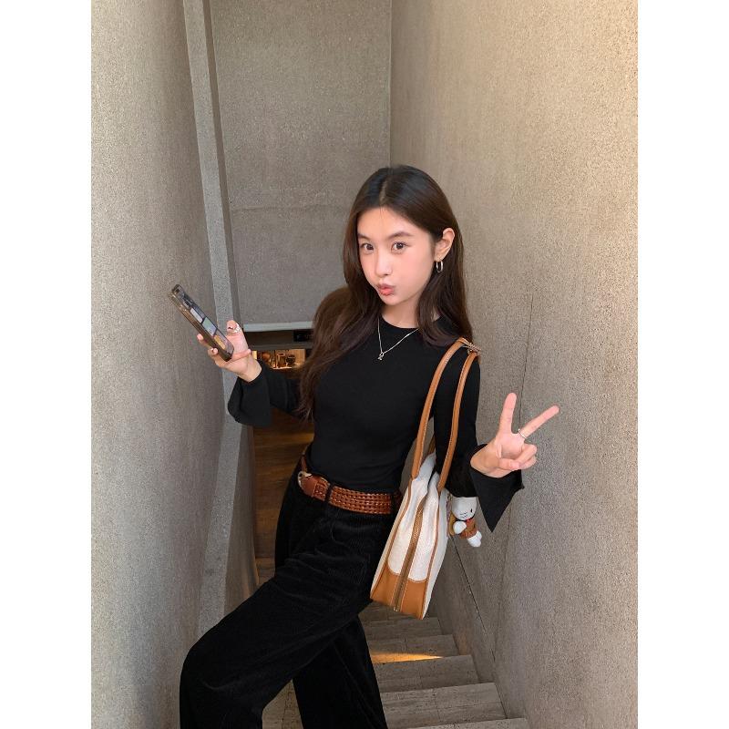 Herbst schwarzer Rundhals Strickpullover Damen Frühling schlank und dünn vielseitiges langärmeliges Unterhemd lässiges Oberteil