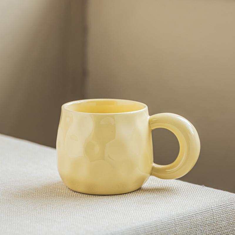 

Кружка с кремовой шероховатой ручкой, бытовая чашка, нишевая однотонная керамическая чашка, офисная чашка для питья, чашка для завтрака 450ML