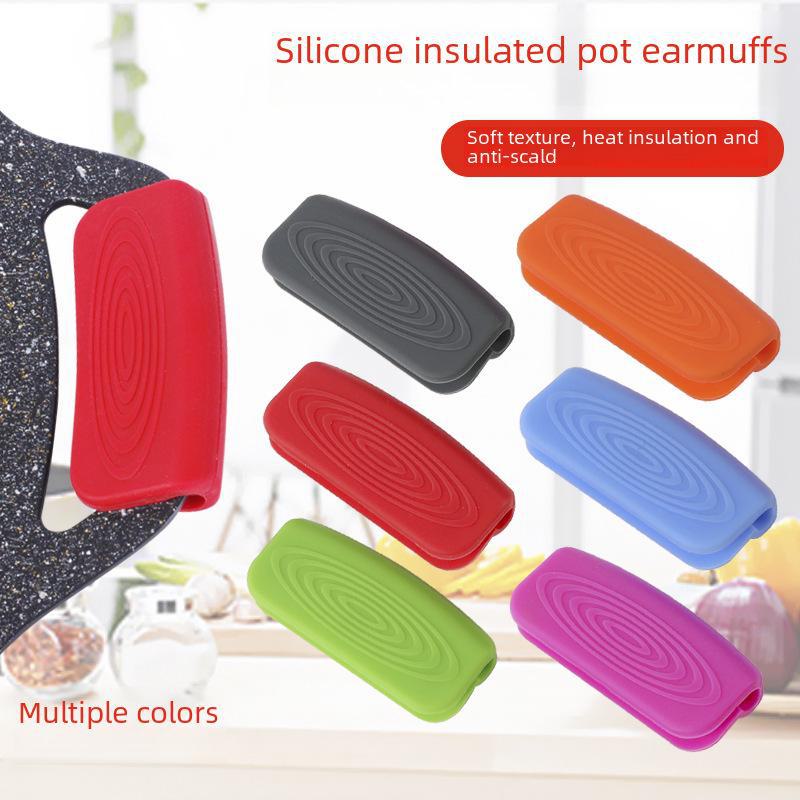 Silicone Anti-Scalding Handle Cover for Cast Iron Pots - High Temp Resistant, Universal Fit.