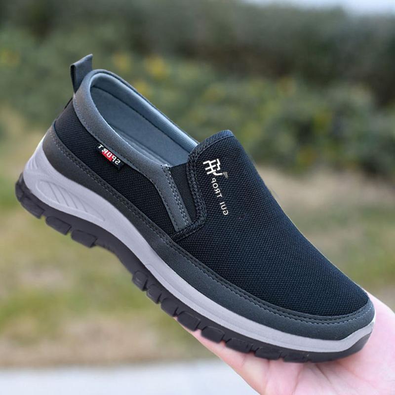 Men Casual Shoes Breathable Soft Bottom Sneakers Men Non-Slip Walking Shoes Comfortable Slip-On Men Loafers Tenis Masculino