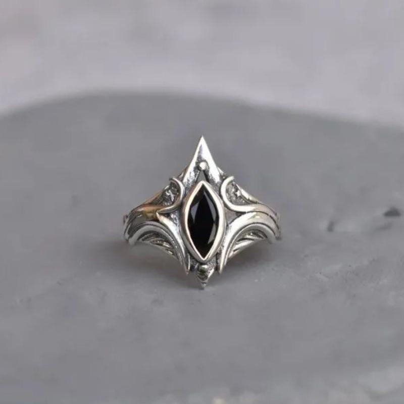 Imitation Black Gemstone Carved Ring, Retro Style Vintage Fashion Personality Trend Niche Design Finger Ring Bracelet