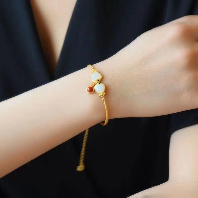 Hetian Jade Double Fish Tassel Bracelet - Retro Style with Round Beads.