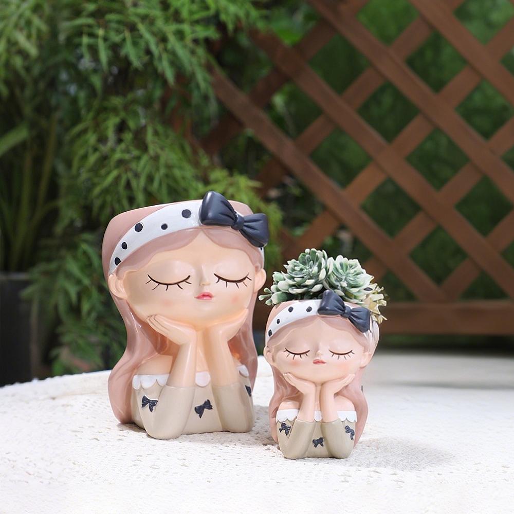 Cute Girl Small Plant Pot Resin Succulent Planter for Home Office Desk Mini Ornament Fairy Garden Flowerpot Decoration