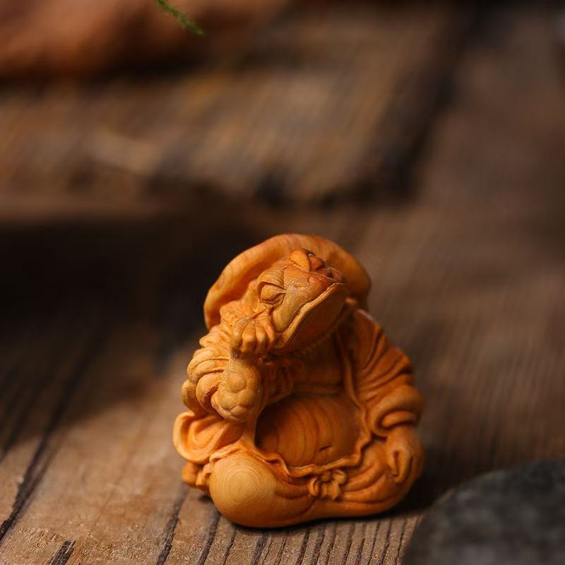 Solid Wood Carving Fortune Telling Golden Toad Sculptures and Figurines Cute Home Room Office Wealth Luck Feng Shui Decor