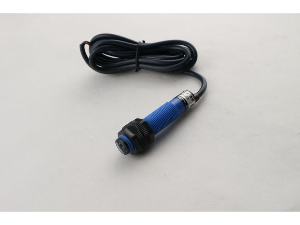 Infrared Photoelectric Sensor E3F1-DS10C4B2P1P2, Human Detection, DC Three-Wire NPN, Diffuse Reflection