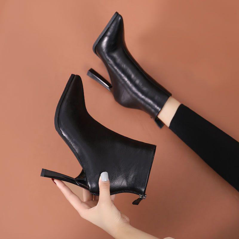 Women's Genuine Leather Pointed Toe Ankle Boots, 2025 High Heel Stilettos for Autumn/Winter, Versatile Slimming Martin Boots for Men and Women.