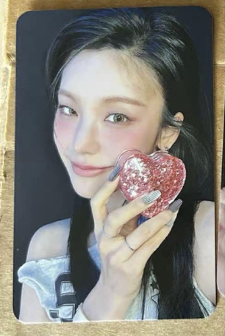 

[USED] ITZY Yeji GWBG Makestar Pre-order Bonus Trading Card