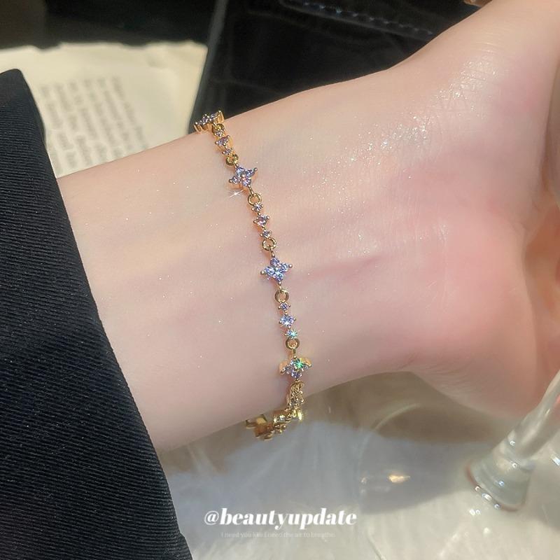 Korean super fairy simple zircon flower bracelet light luxury high-end bracelet fashion exquisite jewelry design sense niche