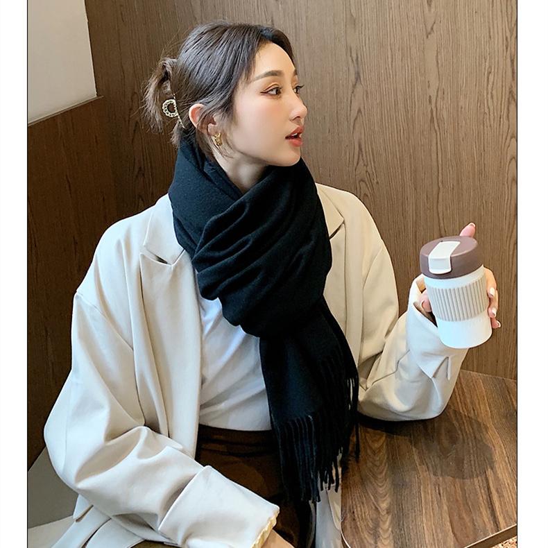 Bufanda de cachemira de imitación cálida para mujer con borlas de color liso para otoño e invierno