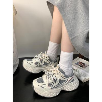 Vår ny mode vardagliga pappa skor mångsidiga retro sneakers 2416