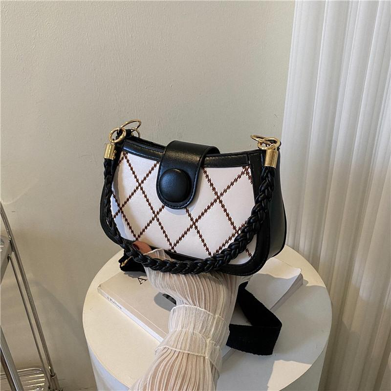 Modern Pu Pearl Chain Crossbody Bag With Magnetic Closure For Daily Casual Use