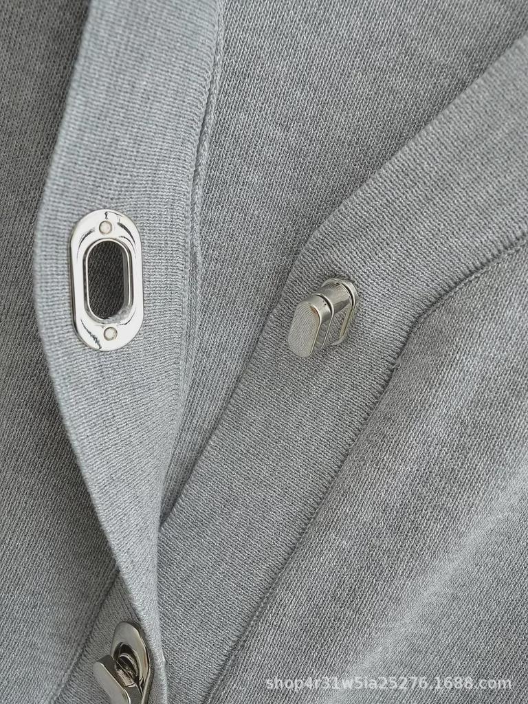 2024 European-American Slim Fit Sleeveless Button Sweater