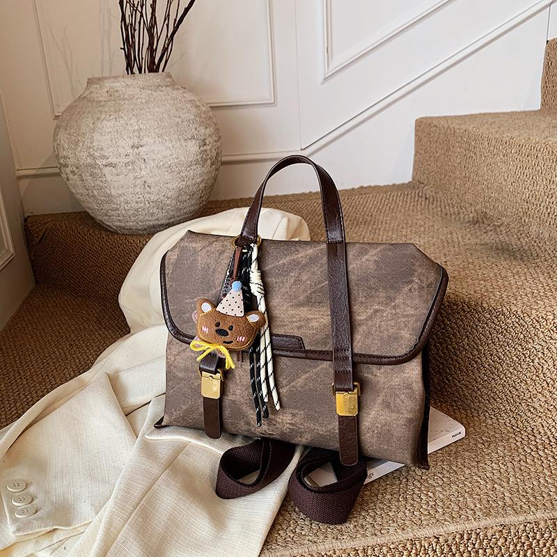 Premium texture backpack women's 2025 new fashion retro college student schoolbag going out commuting backpack travel bag