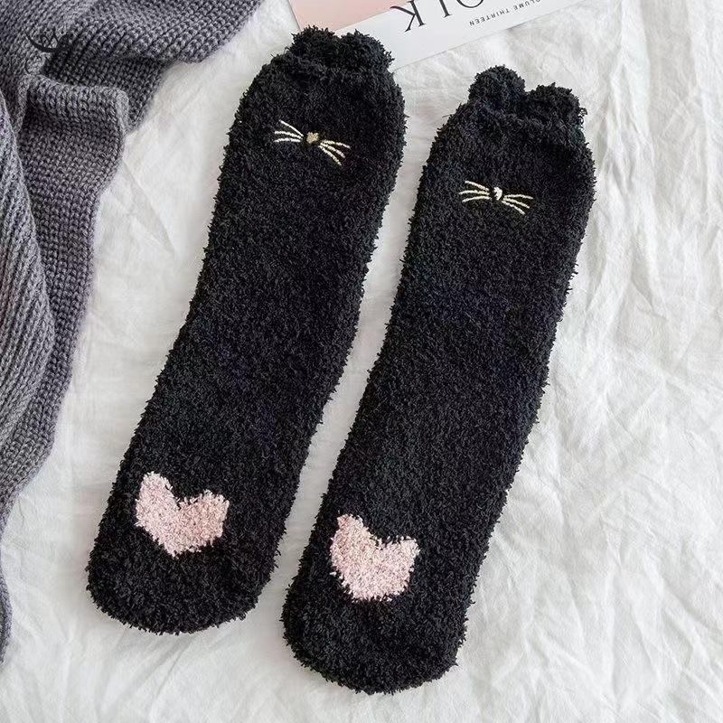 5 Pairs Coral Fleece Socks Autumn and Winter Women's Mid-calf Socks Non-shedding Fleece-lined Thick Warm Sleep Socks Floor Socks