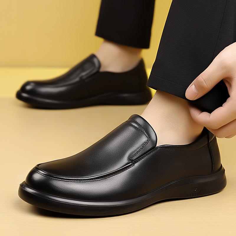 New Designer Solid Color Dress Shoes for Men Spring Autumn Fashion Leather Shoes Man Soft Sole Business Casual Shoe Male