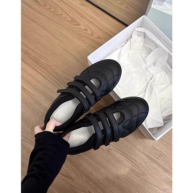 Round head hollow Velcro niche sports casual shoes women's leather Mary Jane versatile single shoes