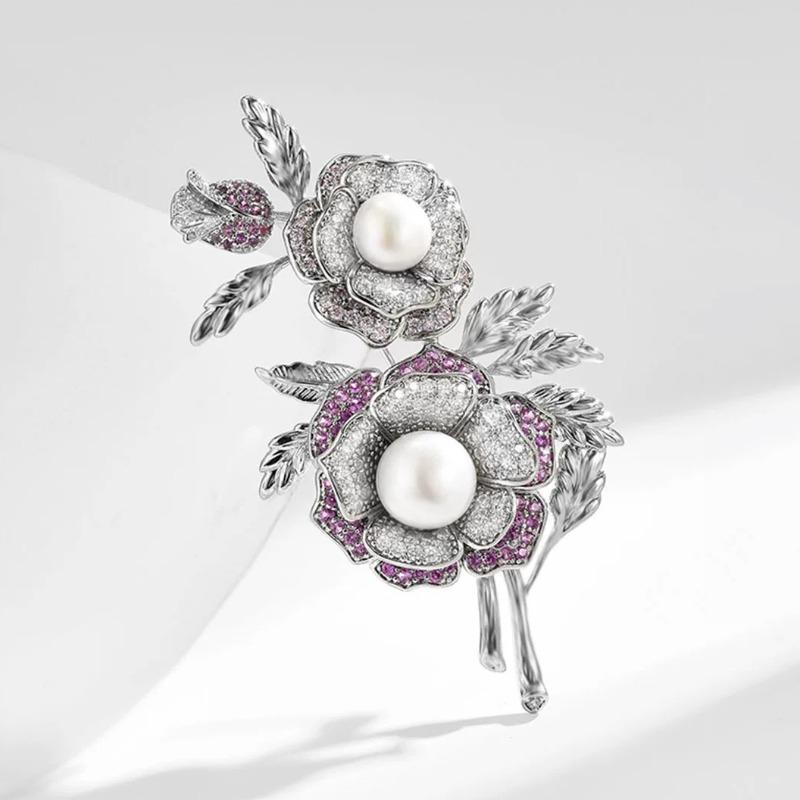 Rose Brooch - Elegant and Grand for Women. Pearl Brooch Exudes A Light Luxury and High-end Charm.