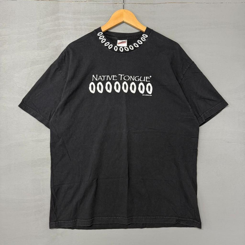 Vintage Native Tongue Unitees verblasstes schwarzes T-Shirt 90er Jahre XL Unisex T-Shirt