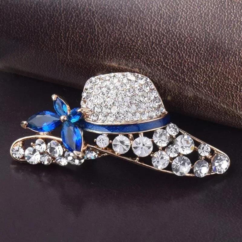 Novelty Crystal Hat Brooches for Women Casual Party Dresses Hollow Blue Butterfly Hat Style Brooch Broch for Women Men Kids