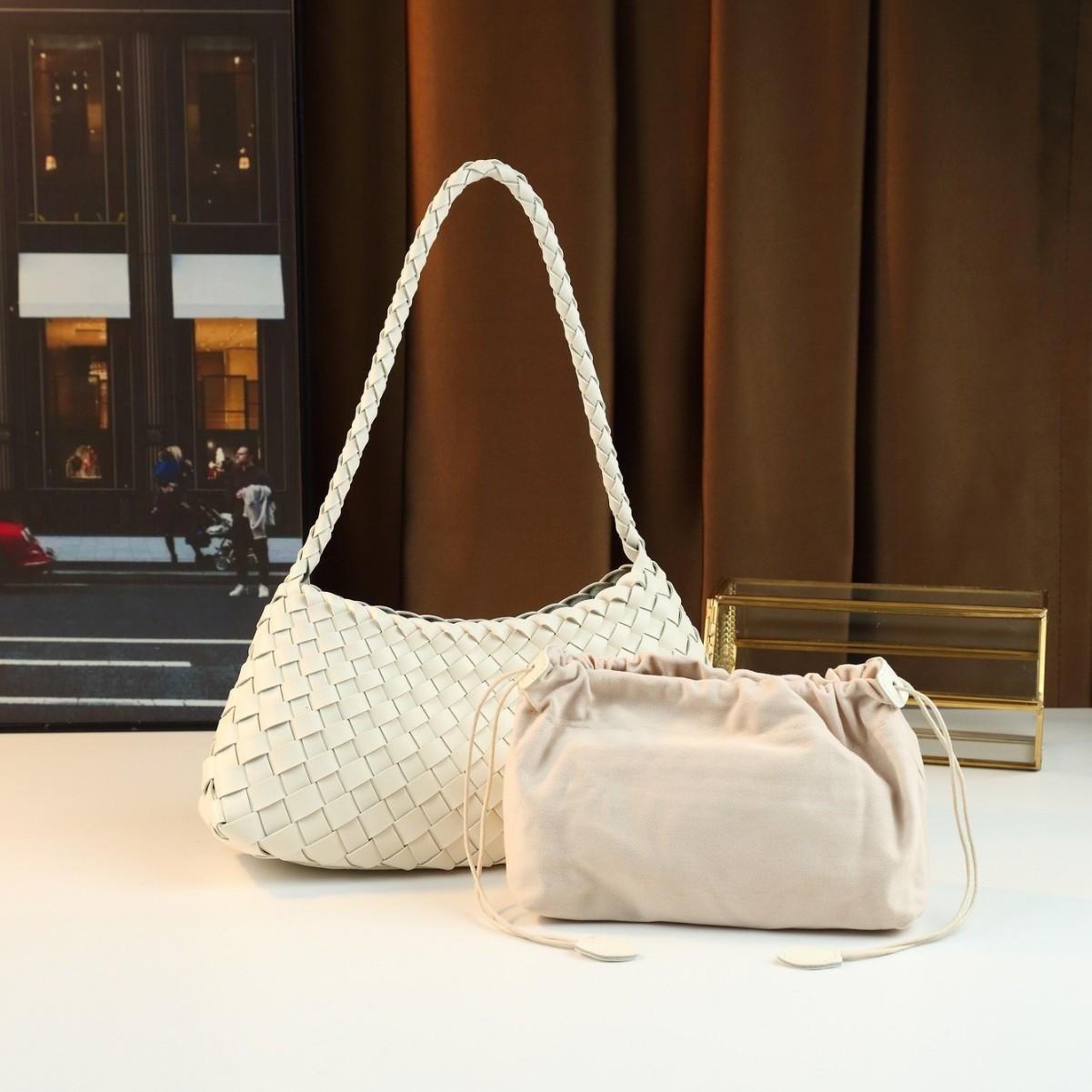 Women s New Handmade Woven Shoulder Crossbody Bag, Simple and Casual Women s Handbag, Armpit Bag, Fashionable New Moon белый