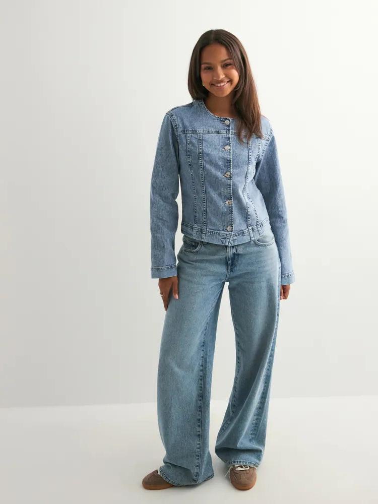 Women's Heavy Wash Casual Denim Jacket